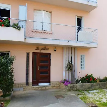 For 2 People * Six-Fours-les-Plages